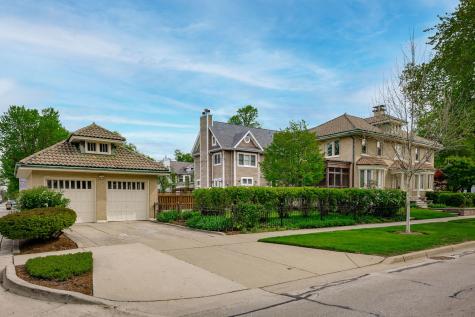 840 Augusta Boulevard Oak Park IL 60302