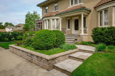 840 Augusta Boulevard Oak Park IL 60302