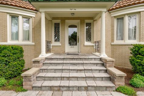 840 Augusta Boulevard Oak Park IL 60302