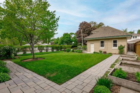 840 Augusta Boulevard Oak Park IL 60302