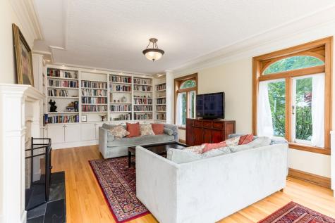 840 Augusta Boulevard Oak Park IL 60302
