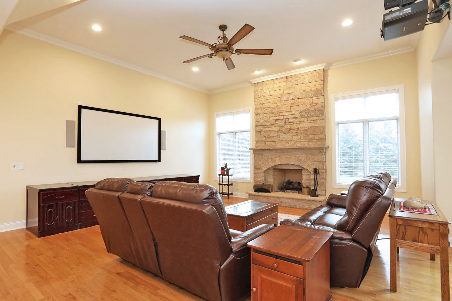 310 Jennifer Lane Roselle IL 60172