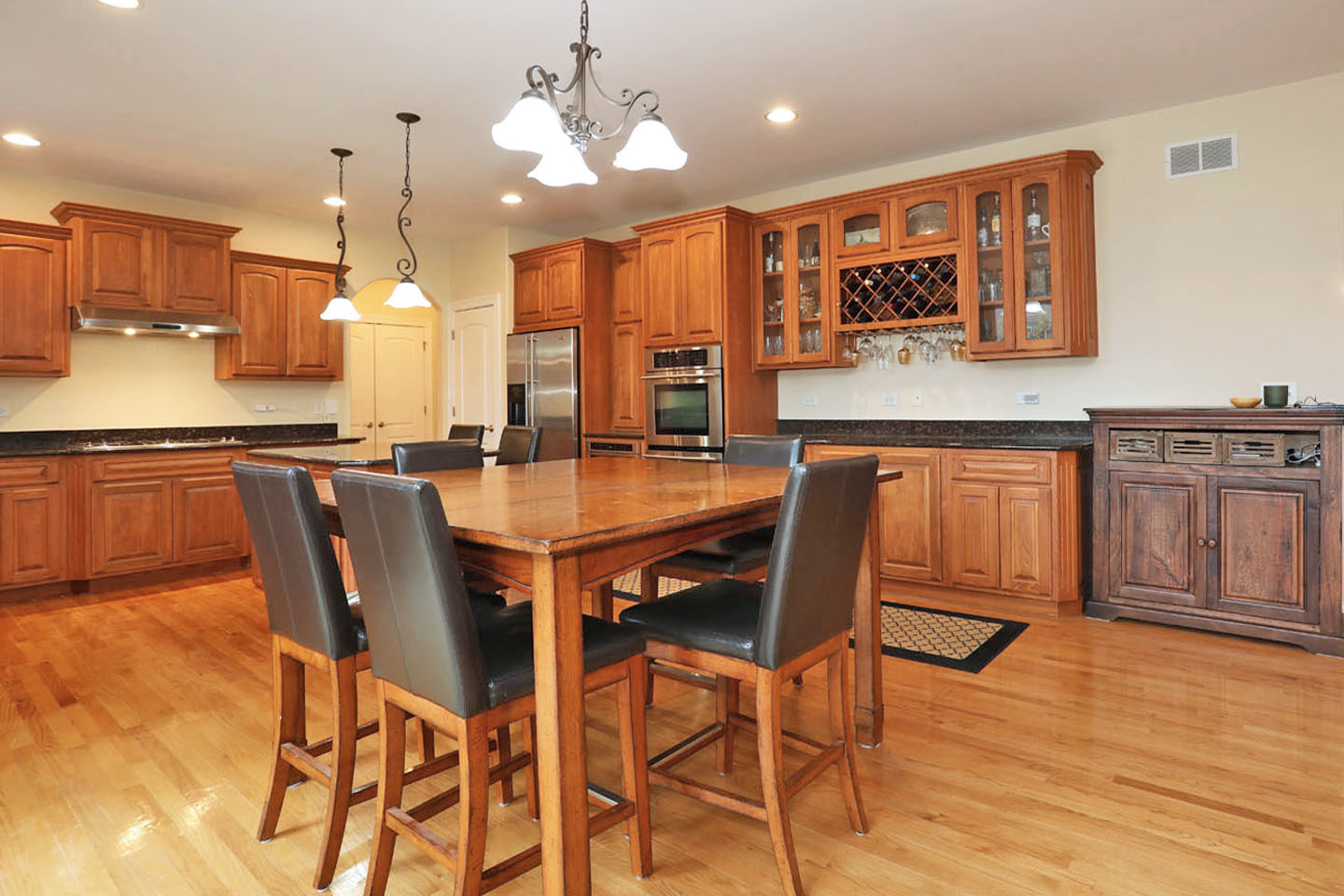 310 Jennifer Lane Roselle IL 60172