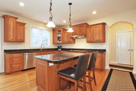 310 Jennifer Lane Roselle IL 60172