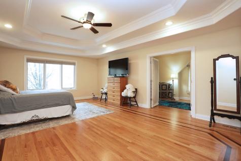 310 Jennifer Lane Roselle IL 60172