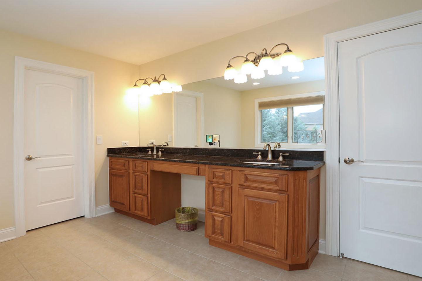 310 Jennifer Lane Roselle IL 60172