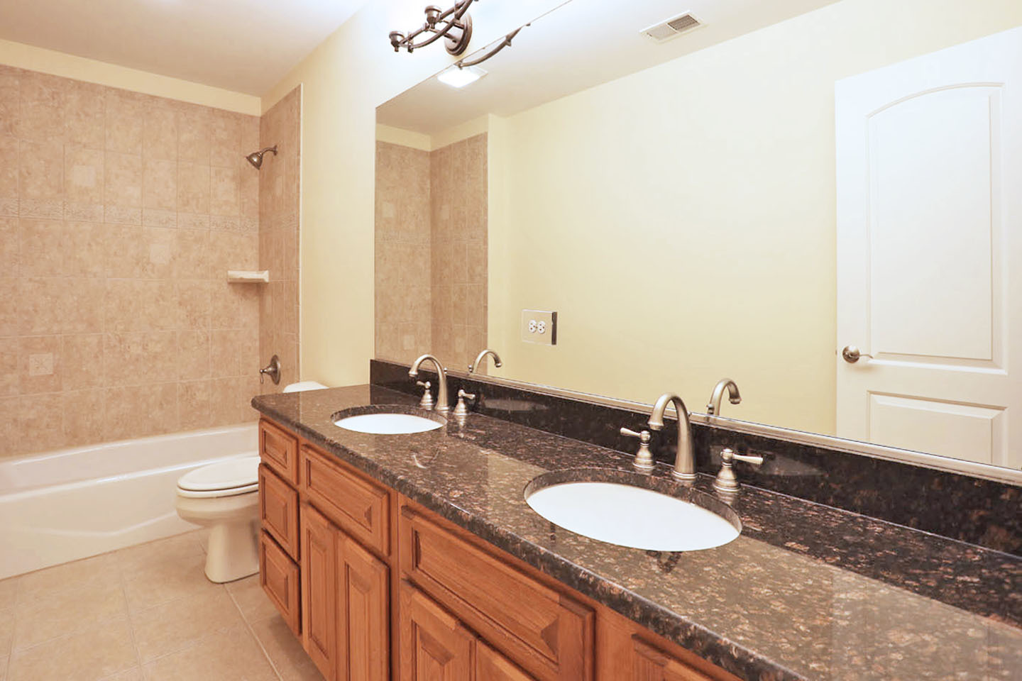 310 Jennifer Lane Roselle IL 60172