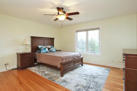 310 Jennifer Lane Roselle IL 60172