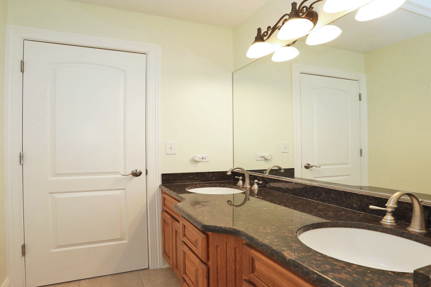 310 Jennifer Lane Roselle IL 60172