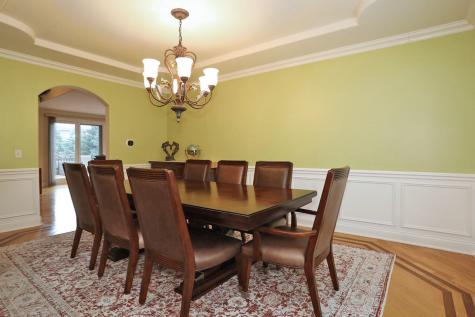 310 Jennifer Lane Roselle IL 60172