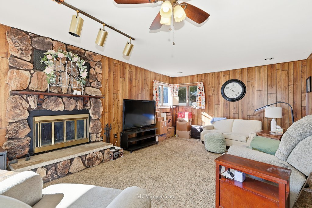 605 Gloria Street Lockport IL 60441