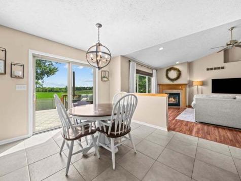 5598 White Fox Drive Rockford IL 61102