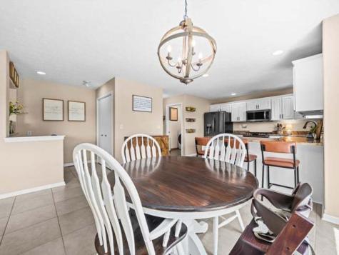 5598 White Fox Drive Rockford IL 61102