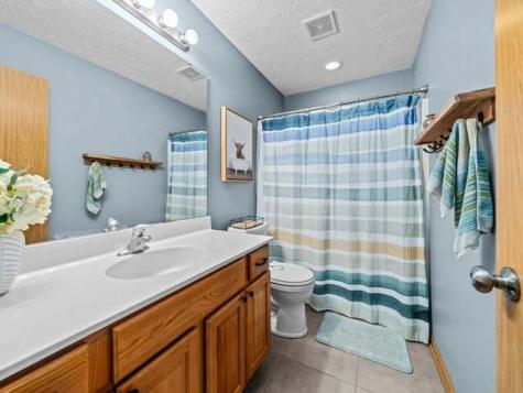 5598 White Fox Drive Rockford IL 61102