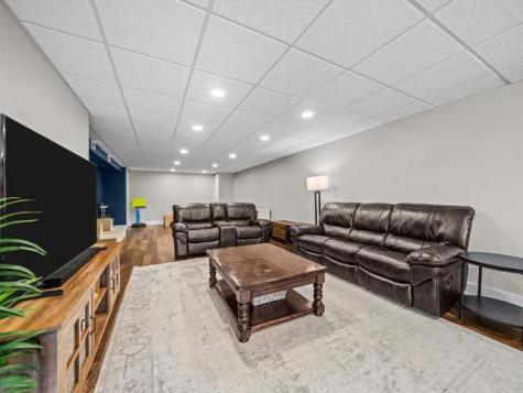 5598 White Fox Drive Rockford IL 61102