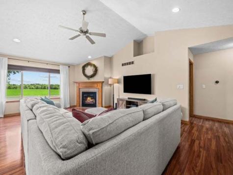 5598 White Fox Drive Rockford IL 61102