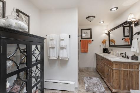 1619 North Sayre Avenue Chicago IL 60707