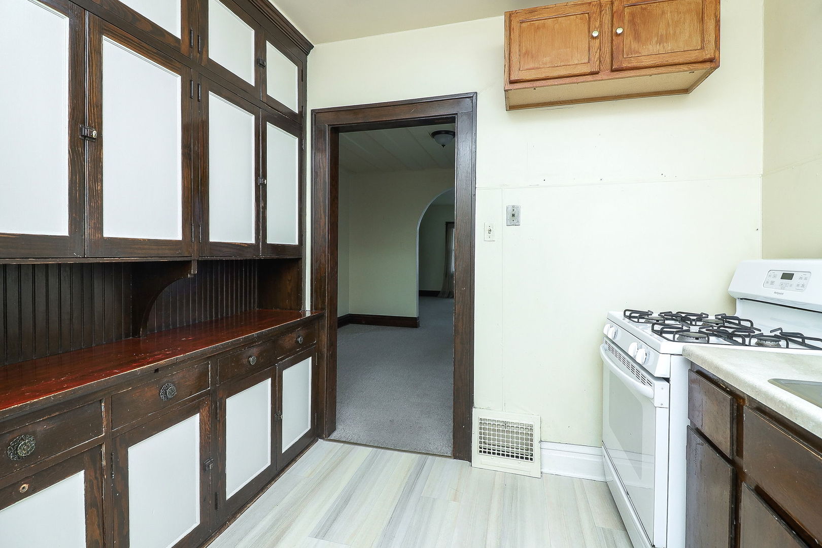 4952 Linscott Avenue Downers Grove IL 60515