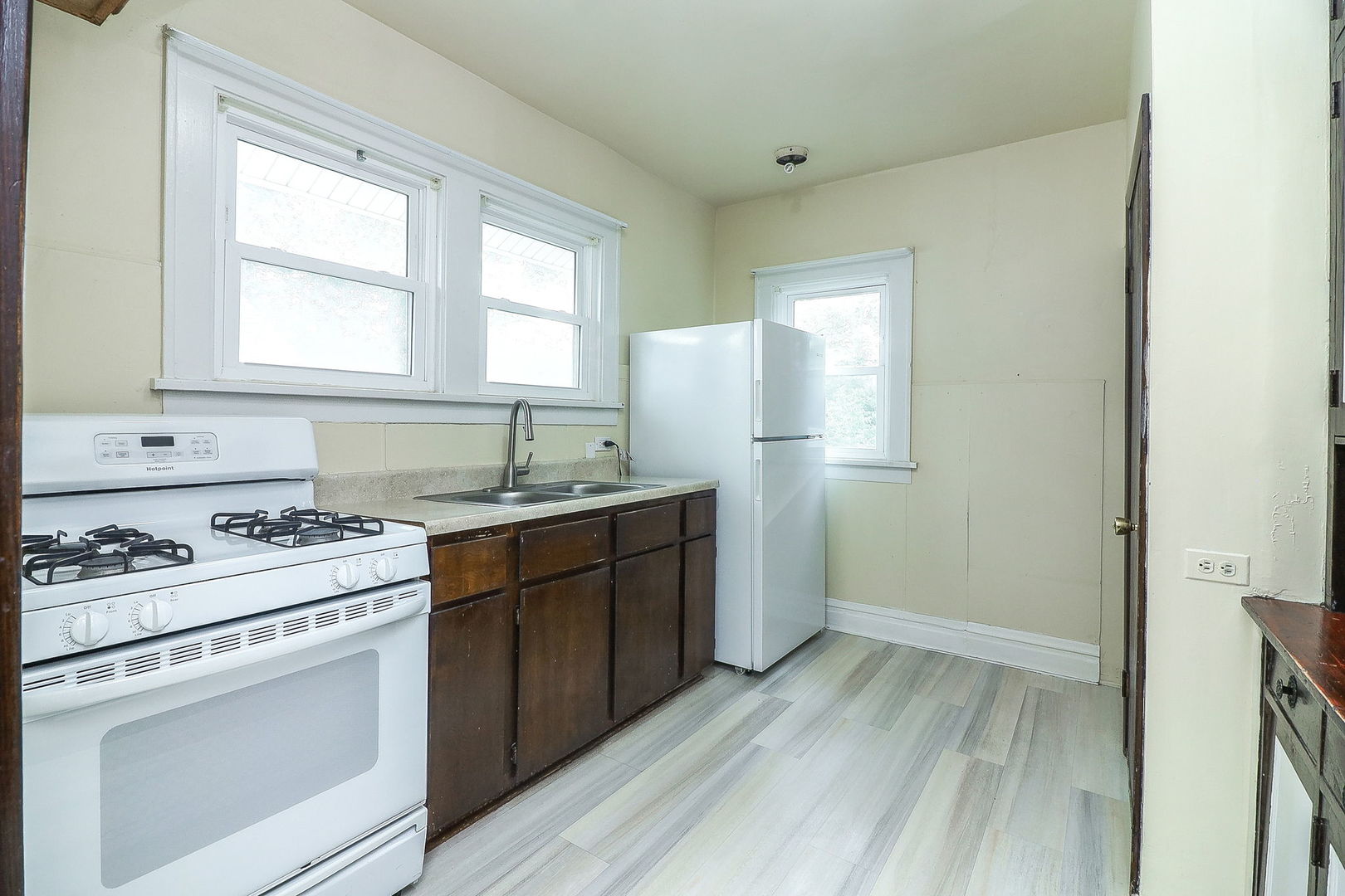 4952 Linscott Avenue Downers Grove IL 60515