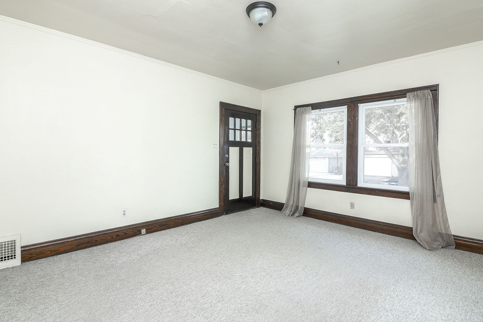 4952 Linscott Avenue Downers Grove IL 60515