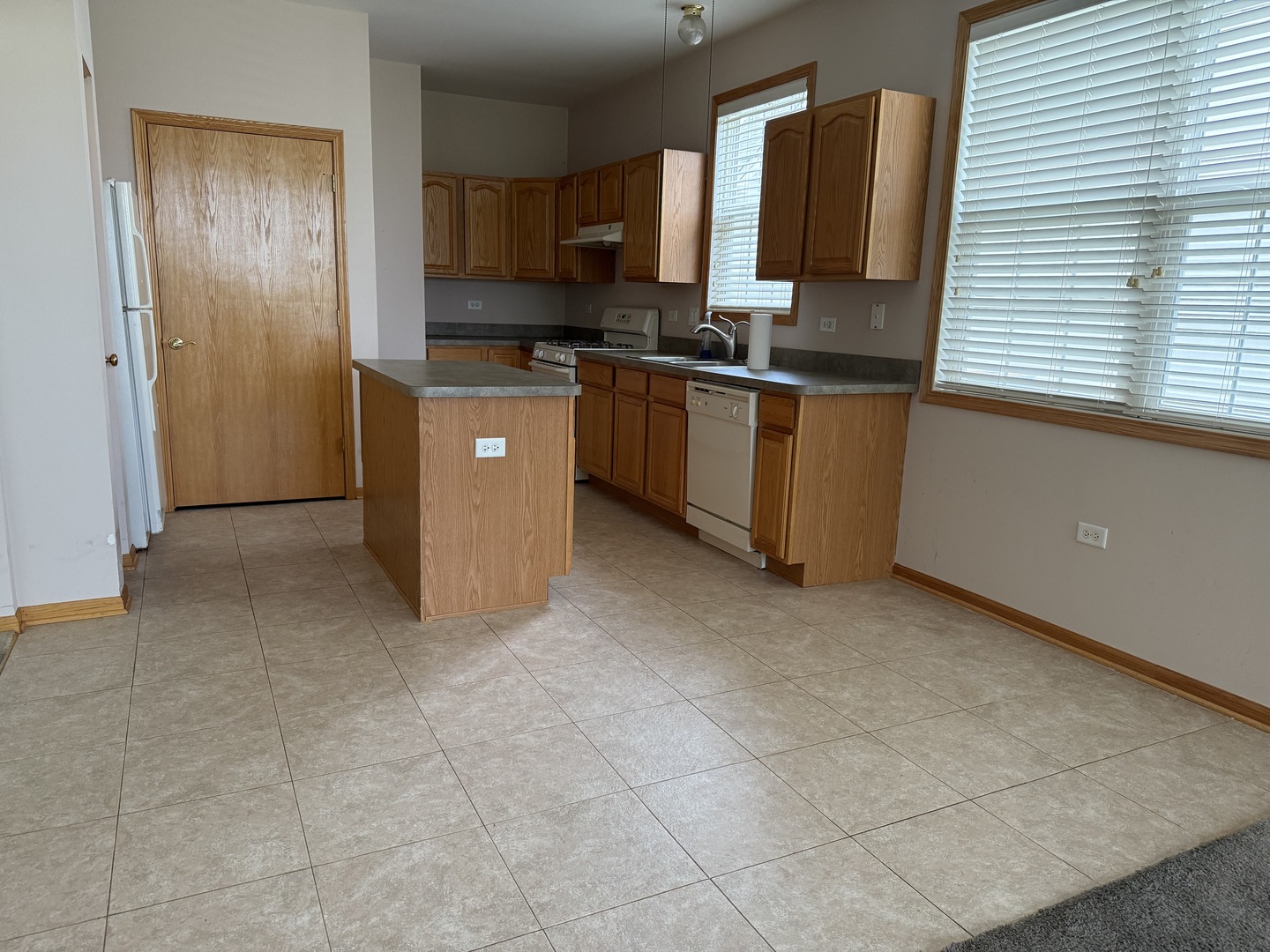 17213 Mendota Drive Lockport IL 60441