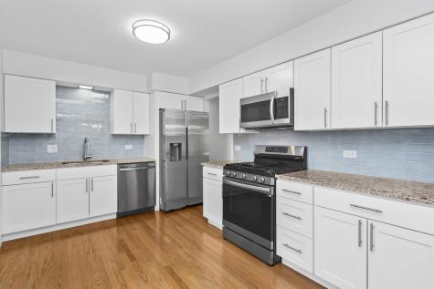 6709 West Forest View Lane Niles IL 60714