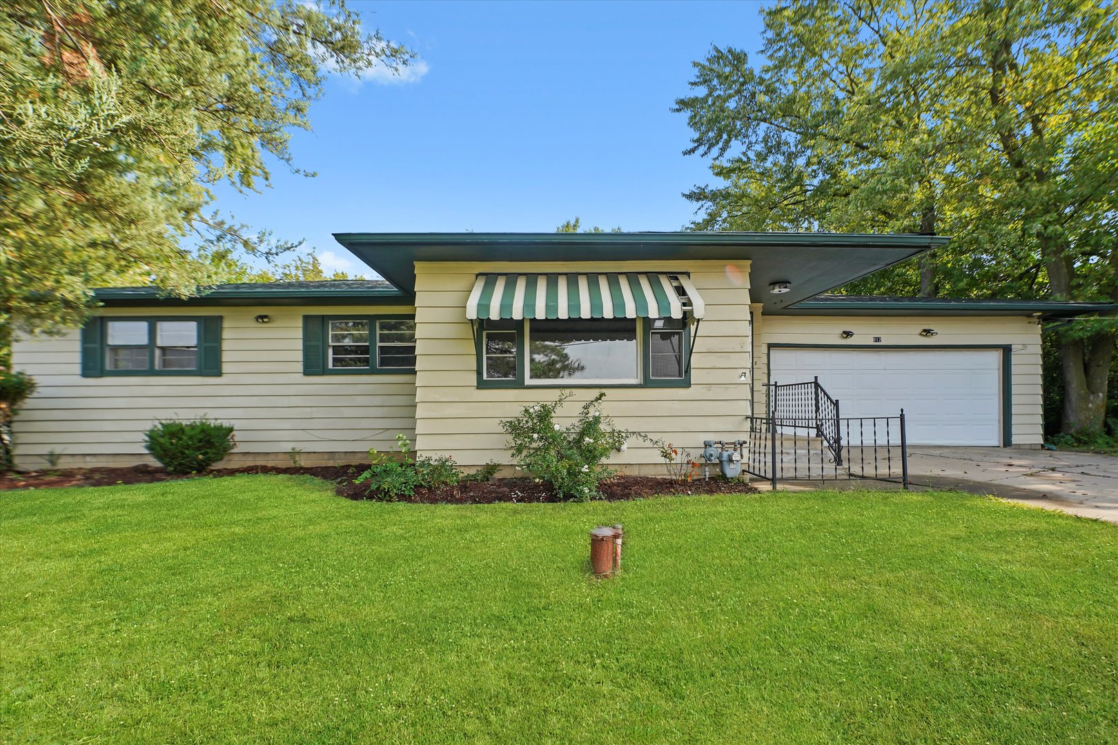 812 Northern Drive Lockport IL 60441