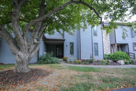 209 Fox Trot Dixon IL 61021
