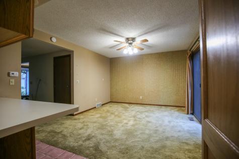 209 Fox Trot Dixon IL 61021