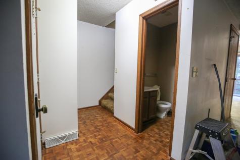 209 Fox Trot Dixon IL 61021