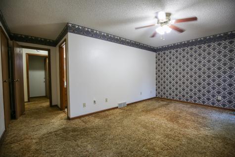 209 Fox Trot Dixon IL 61021
