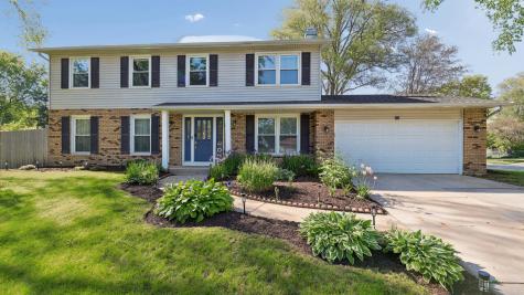 88 Devonshire Circle Elgin IL 60123