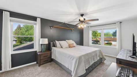 88 Devonshire Circle Elgin IL 60123