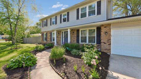 88 Devonshire Circle Elgin IL 60123