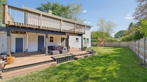 88 Devonshire Circle Elgin IL 60123