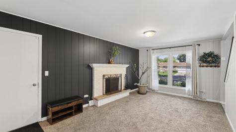 88 Devonshire Circle Elgin IL 60123