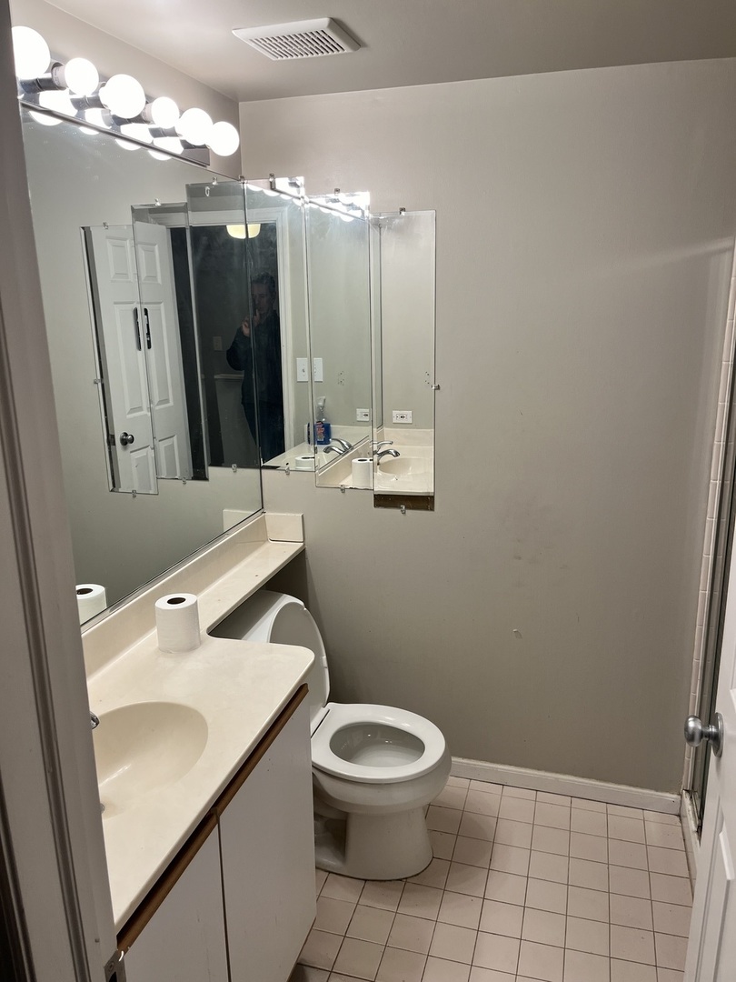 5041 Warren Street Skokie IL 60077