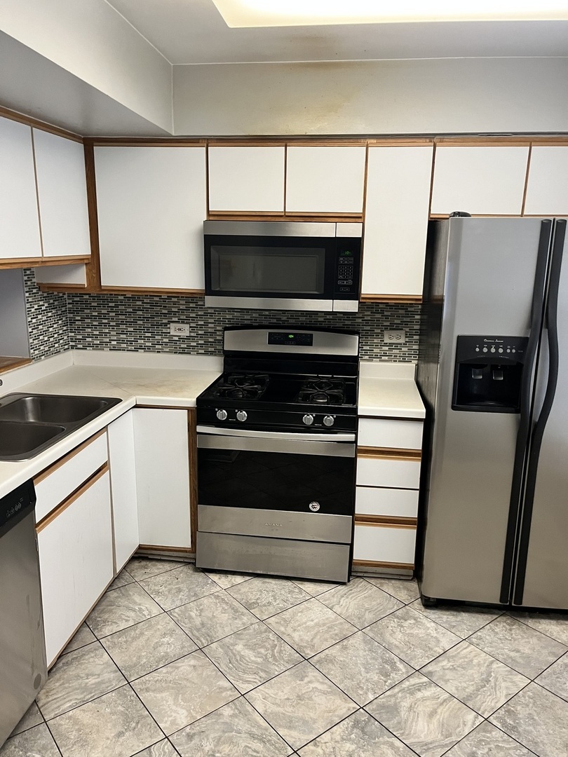 5041 Warren Street Skokie IL 60077