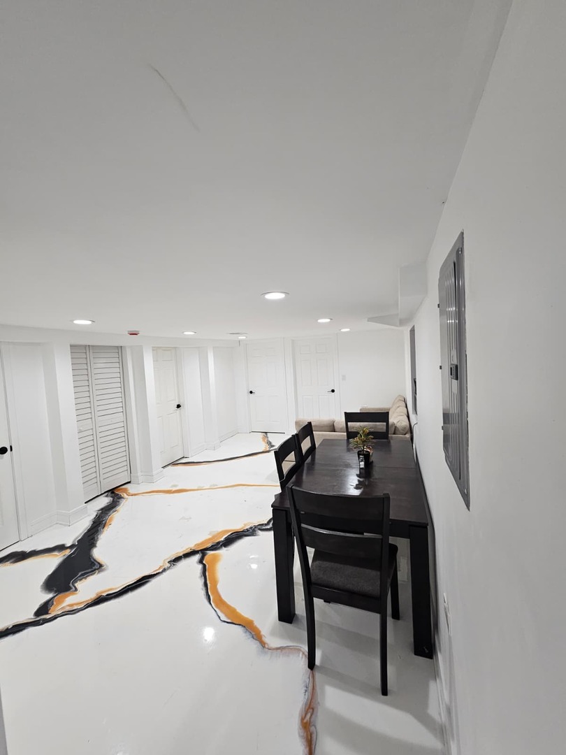 7832 South Evans Avenue Chicago IL 60619