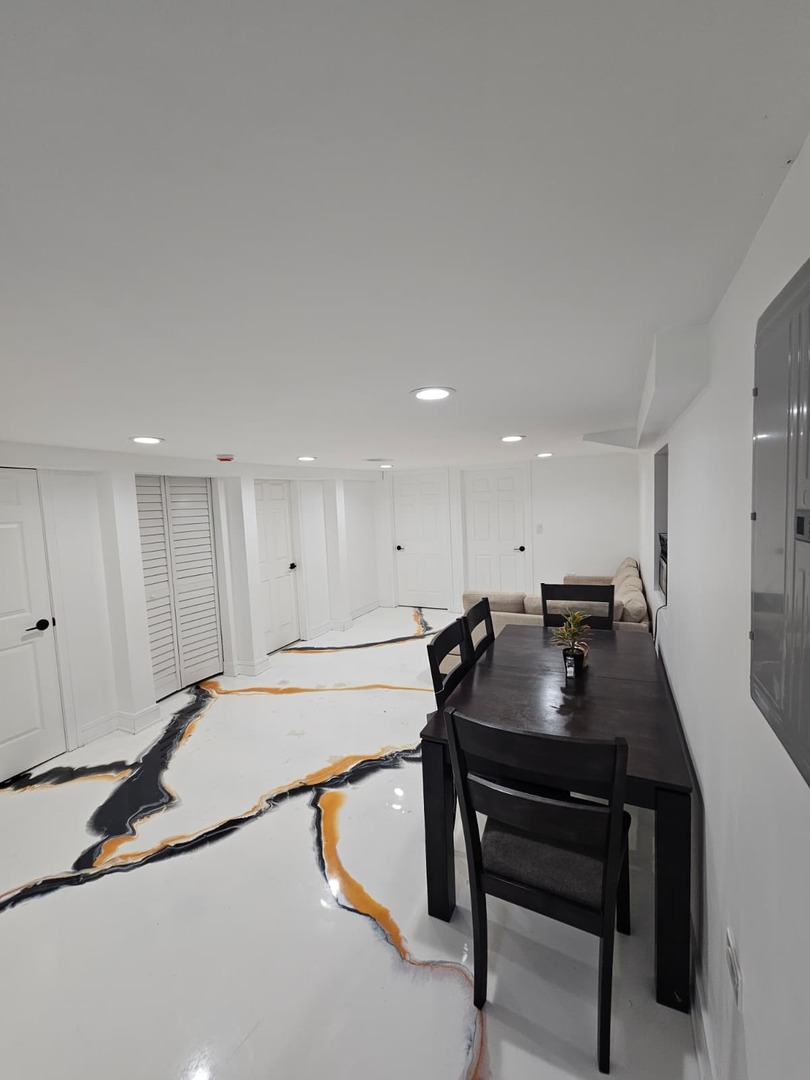 7832 South Evans Avenue Chicago IL 60619