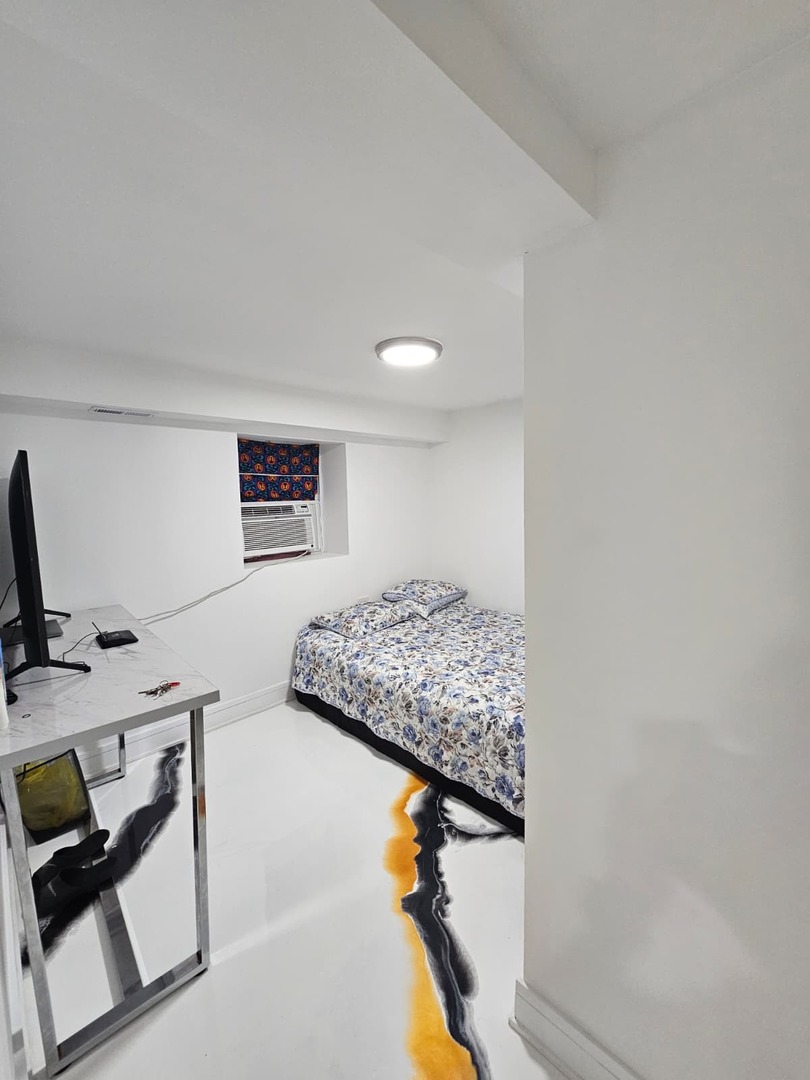 7832 South Evans Avenue Chicago IL 60619