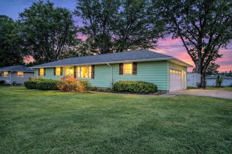 187 Alfred Drive Sycamore IL 60178