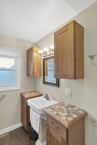 187 Alfred Drive Sycamore IL 60178