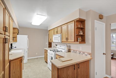 187 Alfred Drive Sycamore IL 60178