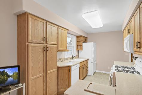 187 Alfred Drive Sycamore IL 60178