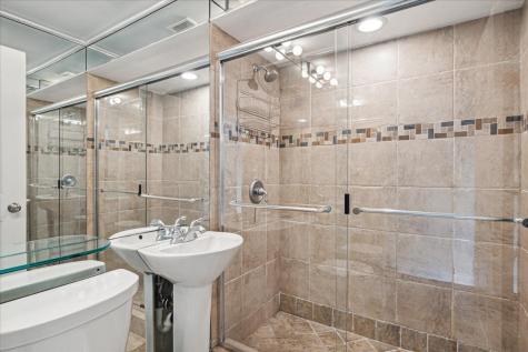280 Aspen Lane Highland Park IL 60035