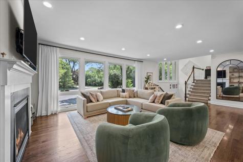 280 Aspen Lane Highland Park IL 60035