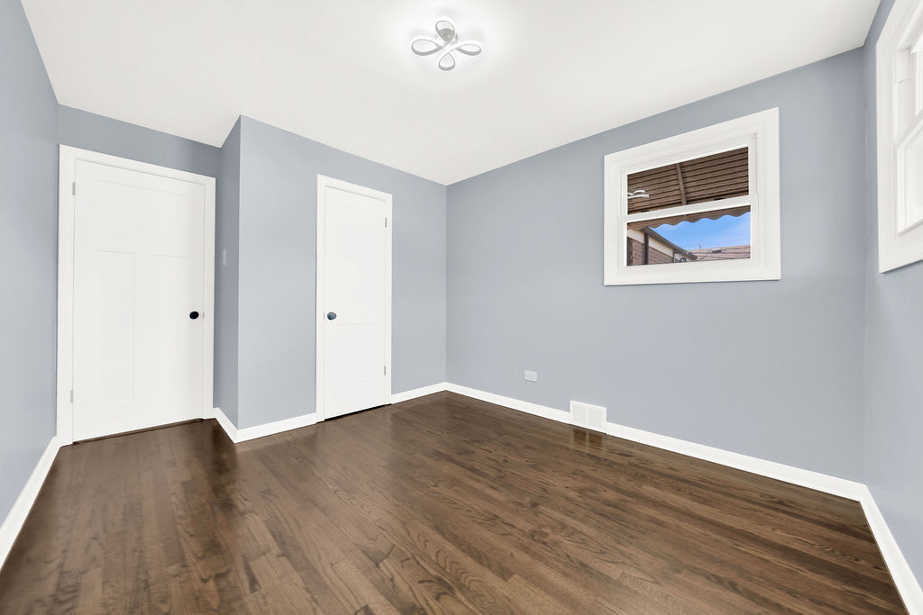 7826 South Christiana Avenue Chicago IL 60652
