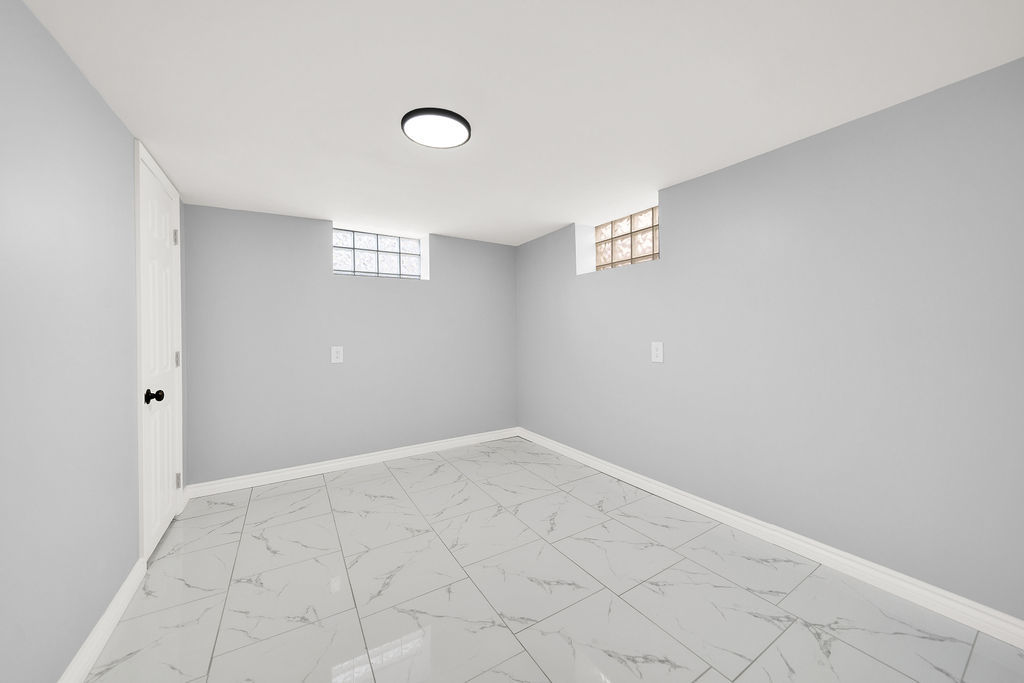 7826 South Christiana Avenue Chicago IL 60652