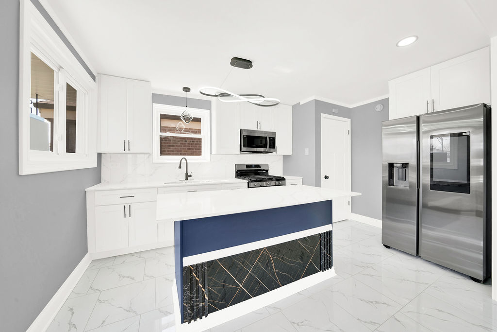 7826 South Christiana Avenue Chicago IL 60652